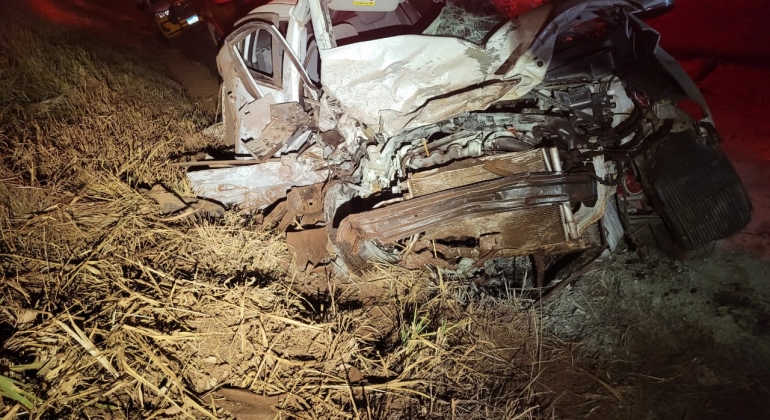 Condutora de 44 anos morre em acidente na MGC-354 no município de Presidente Olegário Condutora de 44 anos morre em acidente na MGC-354 no município de Presidente Olegário