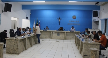 Câmara Municipal de Lagoa Formosa realiza reunião ordinária com votação de vários projetos 