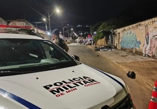 Patos de Minas - Triplo homicídio no bairro Jardim Esperança: investigação é concluída, mas atirador segue foragido Patos de Minas - Triplo homicídio no bairro Jardim Esperança: investigação é concluída, mas atirador segue foragido