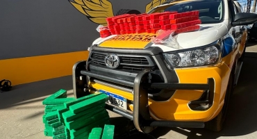 Polícia Militar Rodoviária apreende carregamento de maconha avaliado em aproximadamente 900 mil reais na MGC-354; em Patos de Minas Polícia Militar Rodoviária apreende carregamento de maconha avaliado em aproximadamente 900 mil reais na MGC-354; em Patos de Minas