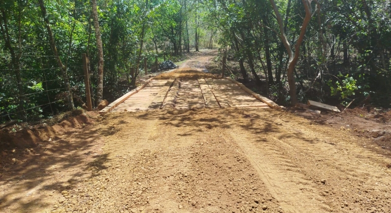 Prefeitura de Lagoa Formosa finaliza construção de mais uma ponte na região de Sumaré 