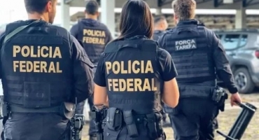 Serra do Salitre - Polícia Federal apreende equipamentos em operação contra abuso infantil Serra do Salitre - Polícia Federal apreende equipamentos em operação contra abuso infantil