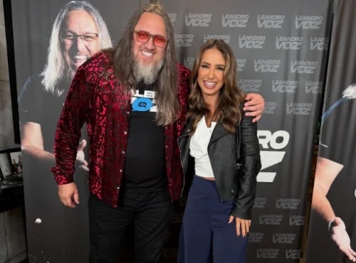 Cantora patense Alétis Garcia vence o Festival da Voz 2025