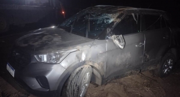 Lagoa Grande - Acidente entre três veículos deixa cinco pessoas feridas na MG-410