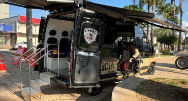 Patos de Minas - Inaugurada há pouco mais de um mês, Base Comunitária Móvel da Praça Matriz já registra mais de 10 ocorrências por dia