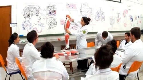 UNIPAM - Curso de Medicina conquista nota máxima no MEC UNIPAM - Curso de Medicina conquista nota máxima no MEC
