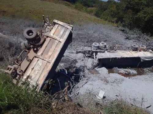 Motorista de carreta morre em grave acidente na MG-235 no município de São Gotardo 