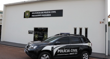 Presidente Olegário - PCMG prende suspeito de roubo a fazenda na zona rural do município Presidente Olegário - PCMG prende suspeito de roubo a fazenda na zona rural do município