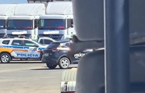 Grave acidente de trabalho mata homem em empresa na Avenida Marabá na cidade de Patos de Minas Grave acidente de trabalho mata homem em empresa na Avenida Marabá na cidade de Patos de Minas