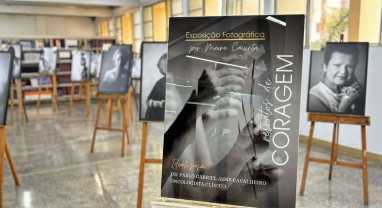 UNIPAM recebe exposição fotográfica “Retratos de Coragem”, um tributo à luta contra o câncer de mama