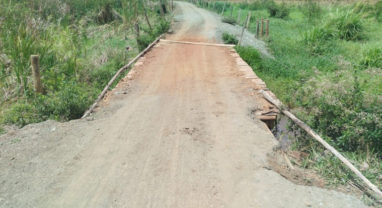 Prefeitura de Lagoa Formosa se prepara para construir mais duas pontes na região de Mataburrinhos Prefeitura de Lagoa Formosa se prepara para construir mais duas pontes na região de Mataburrinhos