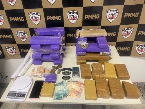 Operação da PM resulta na prisão de dois jovens e apreensão de grande quantidade de drogas
