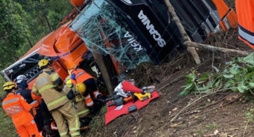Jovem caminhoneiro e influenciador digital de Patos de Minas morre em acidente na BR-381 