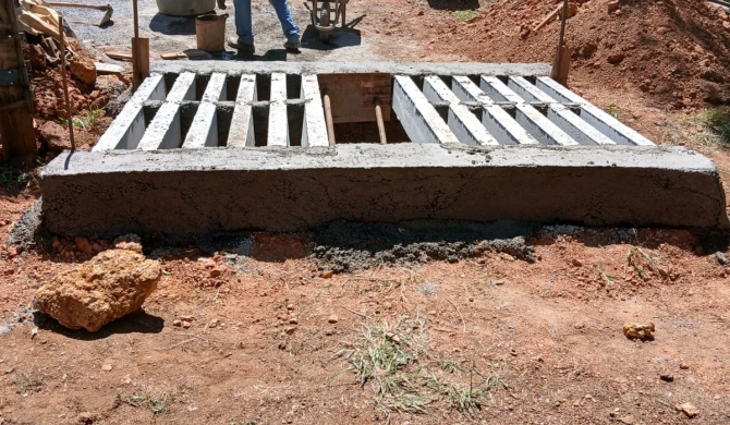 Prefeitura de Lagoa Formosa já construiu ou recuperou mais de 100 mata-burros no ano de 2025