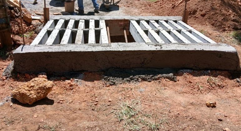 Prefeitura de Lagoa Formosa já construiu ou recuperou mais de 100 mata-burros no ano de 2025