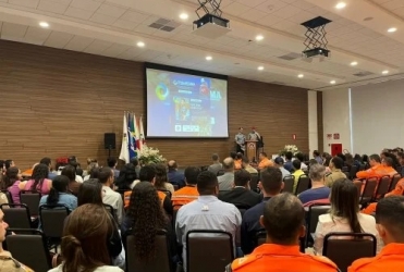 Patos de Minas - 1º GerdCLIMA reúne especialistas para fortalecer ações de prevenção ao período chuvoso na região