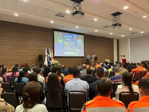 Patos de Minas - 1º GerdCLIMA reúne especialistas para fortalecer ações de prevenção ao período chuvoso na região