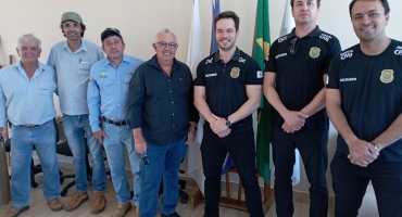 Empresários de Lagoa Formosa e Sindicato Rural entregam à Polícia Civil viatura que será usada no combate ao crime em fazendas 