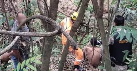 Paracatu - Homem é resgatado após sobreviver quatro dias em grota de 50 metros 