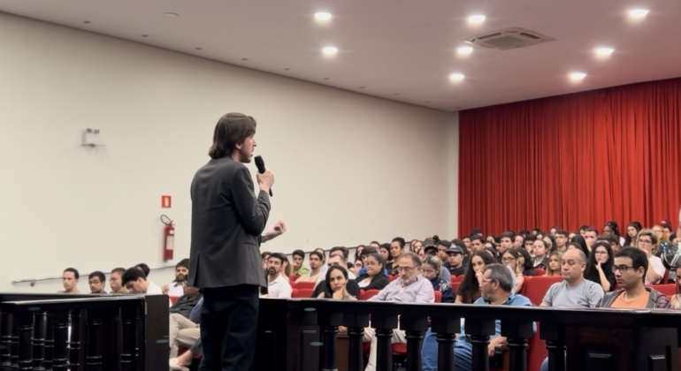 Curso de Direito promove palestra sobre o crime organizado no Brasil