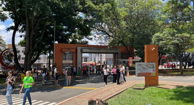 Candidatos realizam vestibular Unipam 2026 neste domingo (30/11)