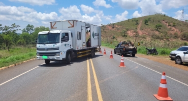 Motociclista de Lagoa Formosa fica ferido em acidente na BR-354; próximo ao Morro do Pião