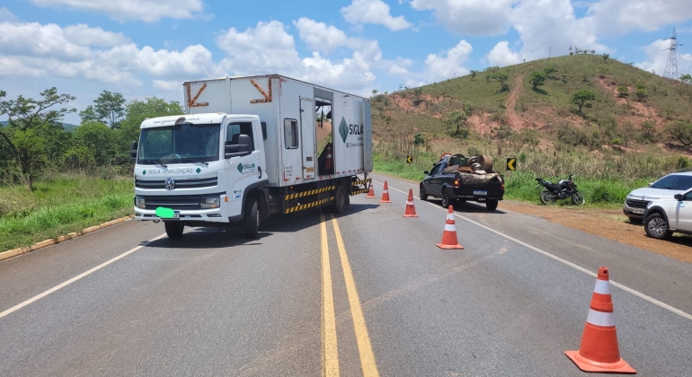 Motociclista de Lagoa Formosa fica ferido em acidente na BR-354; próximo ao Morro do Pião
