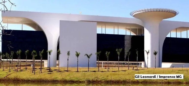 Governo de Minas publica calendário de feriados e pontos facultativos para repartições públicas estaduais em 2026