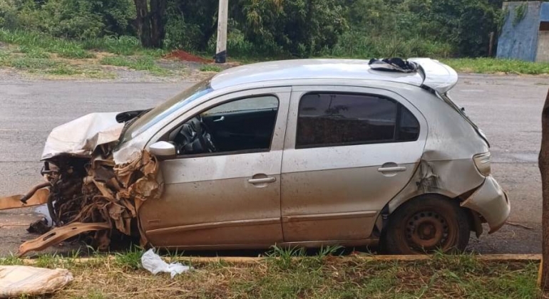 Caminhoneiro embriagado causa acidente na BR-365 e deixa quatro pessoas feridas; em Patos de Minas 