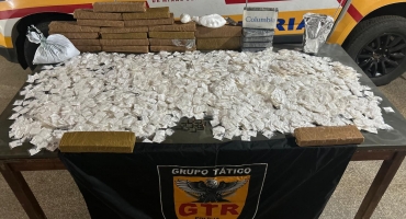 Patos de Minas - Polícia Miliar prende passageiro de ônibus com mais de R$ 700 mil reais em drogas e munições