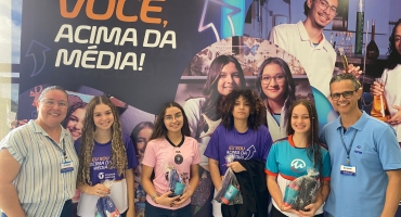 Projeto de Redação ENEM 2025 destaca alunas do Colégio Universitário UNIPAM