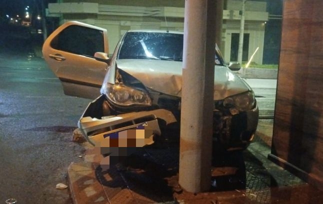 Carmo do Paranaíba - Motorista embriagado e inabilitado dá “cavalo de pau”, foge e deixa adolescente em estado gravíssimo