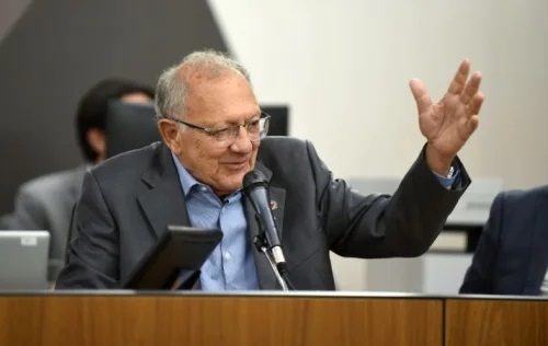 Pedido do deputado Dr. Hely garante retirada do Patos Tênis Clube (PTC) da lista de imóveis do Estado