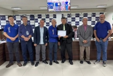 Rádio Clube 98 recebe moção de aplausos da Câmara Municipal de Patos de Minas pelos seus 85 anos de história