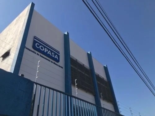 Zema sanciona lei que autoriza privatização da Copasa