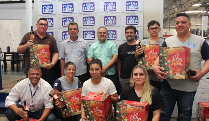 Empresa PURILIMP realiza entrega de cestas de Natal aos colaboradores e celebra mais um ano no mercado 