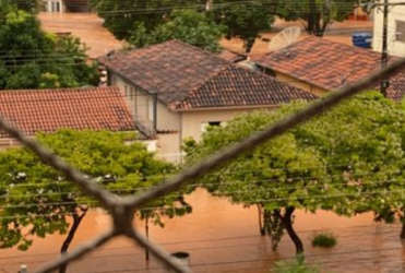 Secretaria de Saúde orienta população sobre cuidados no período chuvoso em Minas Gerais