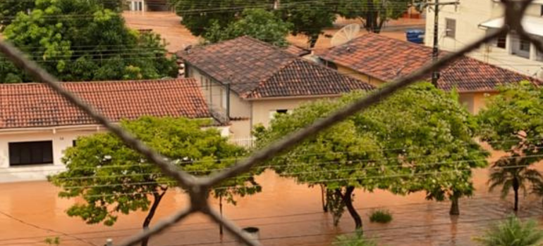 Secretaria de Saúde orienta população sobre cuidados no período chuvoso em Minas Gerais