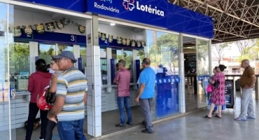 Patos de Minas - Mega da Virada com prêmio de 1 bilhão de reais movimenta casas lotéricas