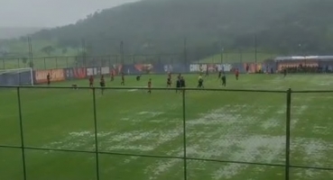 Em jogo interrompido por causa da chuva, URT vence o Coimbra em Belo Horizonte em partida amistosa 