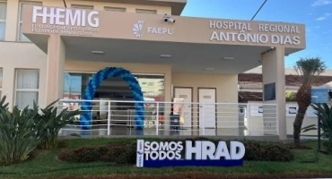 Patos de Minas - Jovem denuncia negligência no Hospital Regional após bebê cair de maca durante parto prematuro