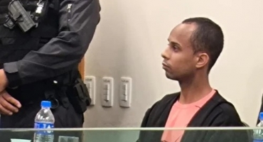 Homem que jogou enteado do 5º andar de prédio em Patos de Minas é condenado a mais de 21 anos de prisão 