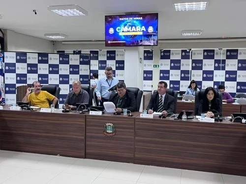 Vereadores de Patos de Minas elegem membros das comissões parlamentares na 1ª reunião ordinária de 2026