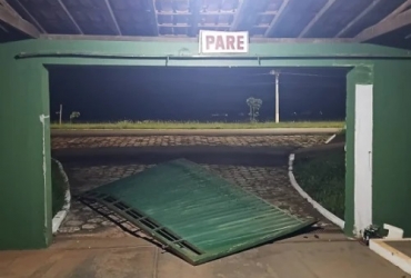 Pai e filho causam prejuízo em motel em Patos de Minas após contratar garota de programa e não ter dinheiro para as despesas 