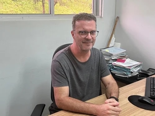 Secretário de Planejamento de Patos de Minas explica sobre a obrigatoriedade de lixeiras em residências e comércios