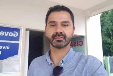 Professor de Presidente Olegário enfrenta doença rara que afeta a visão e pede ajuda