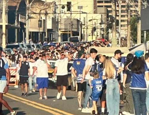 URT divulga nota e afasta responsabilidade por desorganização e superlotação de estádio contra o Cruzeiro