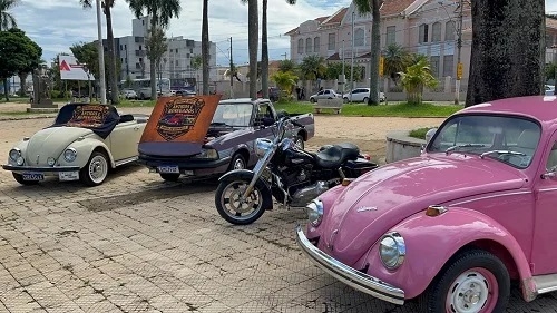 Encontro de carros antigos e motos promove campanha solidária para vítimas das chuvas em Minas