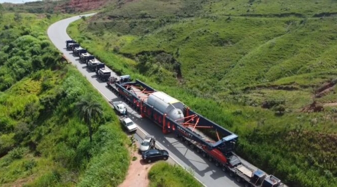 Transporte de carga gigante passa pela região de Lagoa Formosa e exige atenção nas rodovias