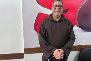 Paróquia Santa Terezinha de Patos de Minas celebra 60 anos com programação especial e resgate histórico